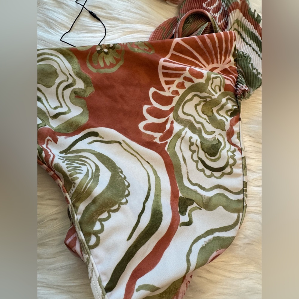 NWT Andrea Iyamah Salama Ruffled Off-The-Shoulder Bikini SET Top S, bottom M - Picture 10 of 14